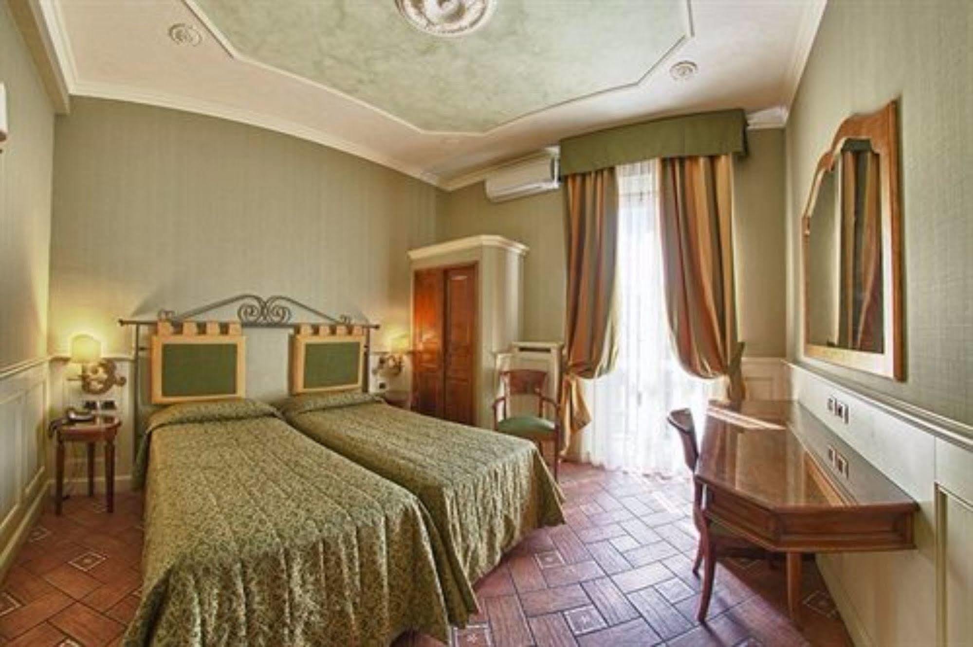 בולוניה Hotel Pedrini מראה חיצוני תמונה
