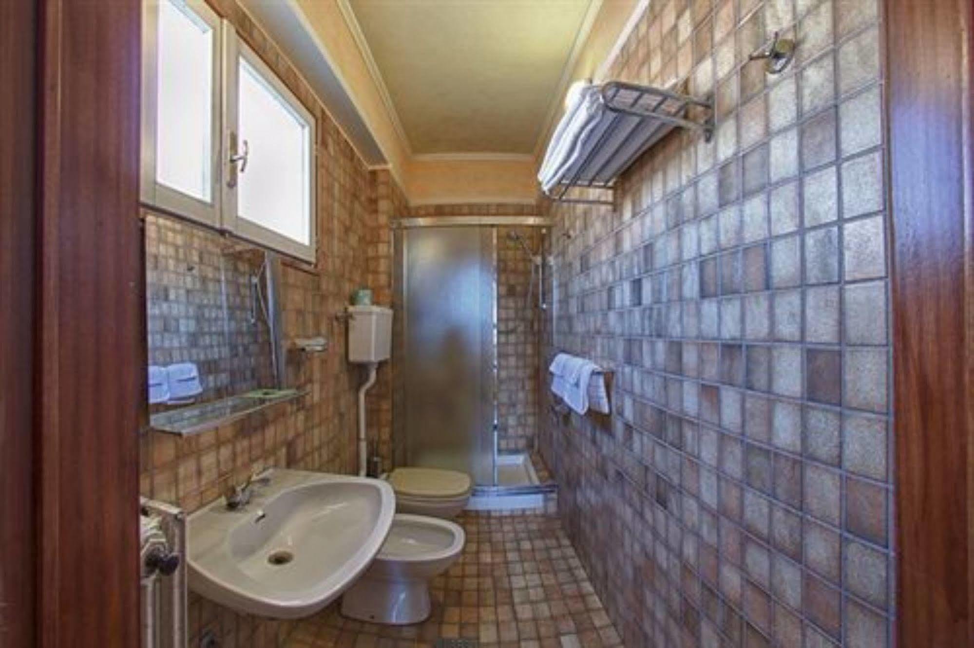 בולוניה Hotel Pedrini מראה חיצוני תמונה