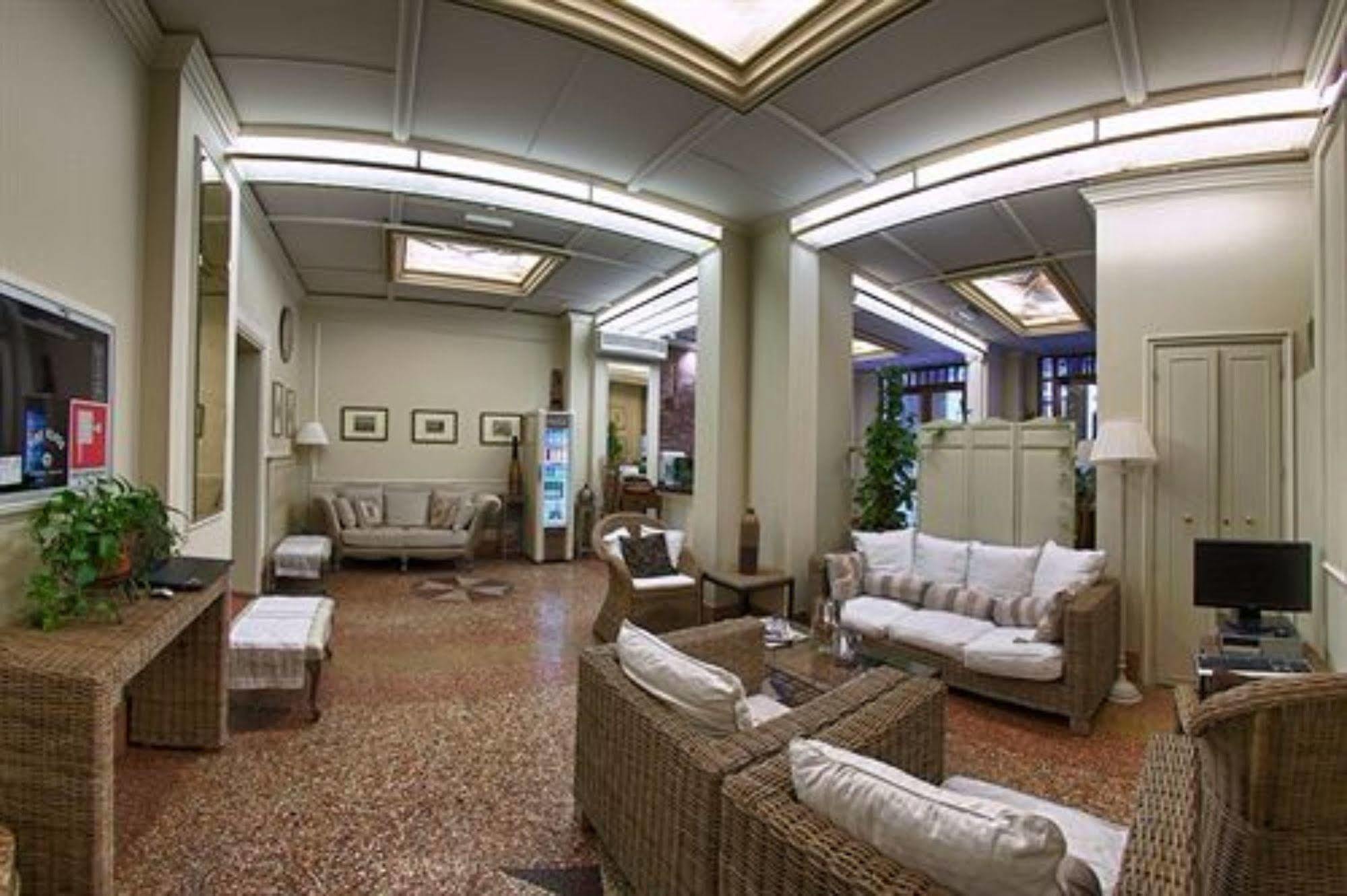 בולוניה Hotel Pedrini מראה חיצוני תמונה